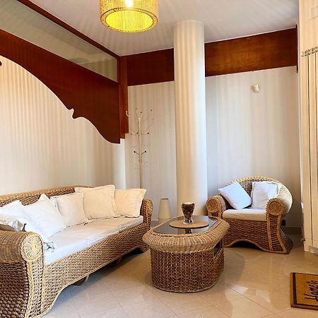 Il Villino B&B - Napoli/Pompei/Sorrento/Costiera Brusciano Dış mekan fotoğraf
